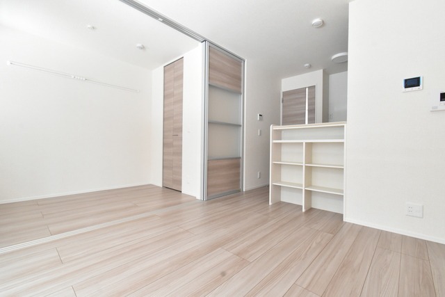 ��ʌ��������܎s����厚�w��̃A�p�[�g�̋��ԁE���r���O