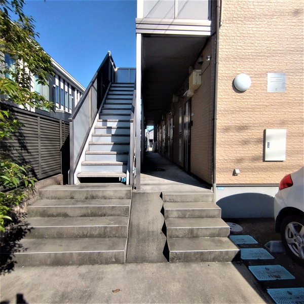 ��ʌ�����s�씵���J�P���ڂ̃A�p�[�g�̃G���g�����X