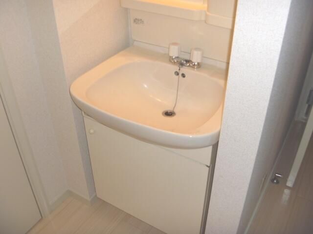 ��ʌ��������܎s������厚�@���̃A�p�[�g�̐��ʏ�