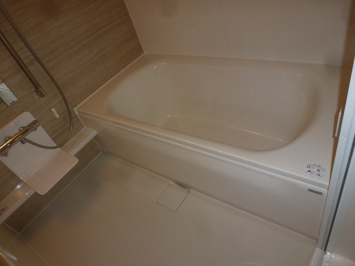 ��ʌ�����s�핽�Q���ڂ̃A�p�[�g�̃o�X