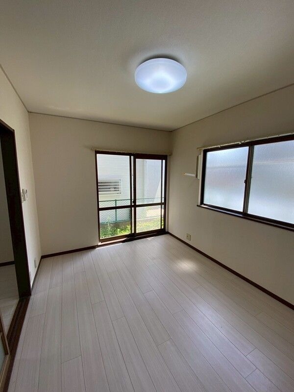 ��ʌ��������܎s�����扺�����S���ڂ̃A�p�[�g�̋��ԁE���r���O