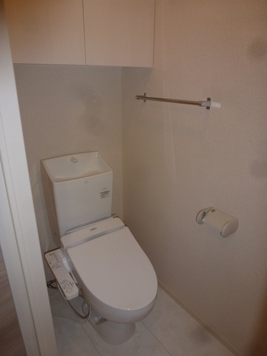 ��ʌ�����s�핽�Q���ڂ̃A�p�[�g�̃g�C��