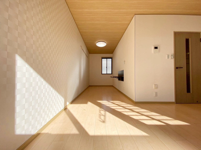 ��ʌ��k�����S�ɓޒ��厚�H�т̃A�p�[�g�̂��̑������E�X�y�[�X