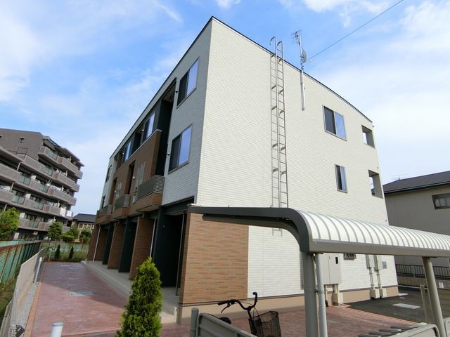 ��ʌ��������܎s������x�蒬1118-2�̃A�p�[�g�̌����O��
