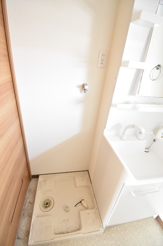 ��ʌ��������܎s��{��O���Q���ڂ̃}���V�����̂��̑������E�X�y�[�X