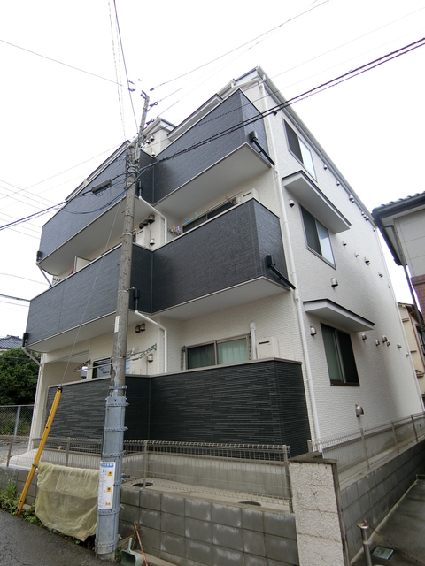 ��ʌ��������܎s��΋���q�P���ڂ̃A�p�[�g�̌����O��