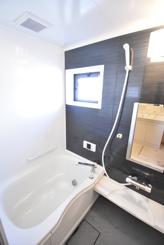 ��ʌ��������܎s��{��O���S���ڂ̃A�p�[�g�̃o�X