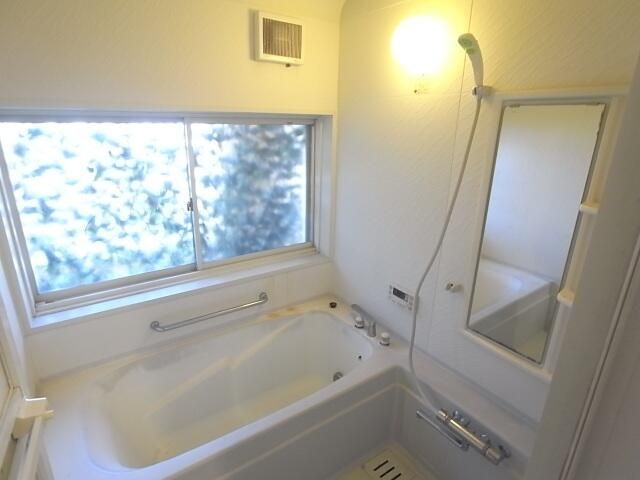 ��ʌ��������܎s������t���R���ڂ̈�ˌ��Ẵo�X