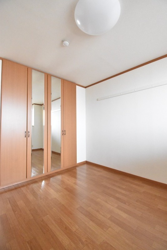 ��ʌ��z�J�s�V�z�J�Q���ڂ̃}���V�����̂��̑������E�X�y�[�X