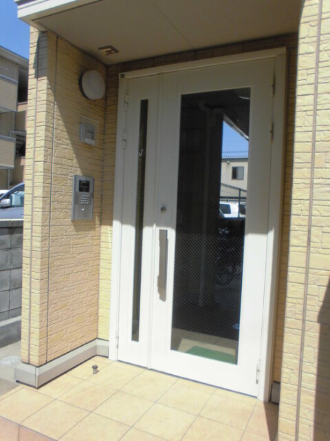 ��ʌ��z�J�s��z�J�P���ڂ̃A�p�[�g�̃G���g�����X