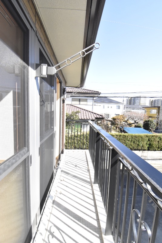 ��ʌ��������܎s��{��O���S���ڂ̃A�p�[�g�̃o���R�j�[