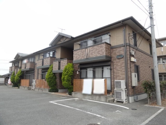 ��ʌ��������܎s��{��O���S����373-1�̃A�p�[�g�̌����O��