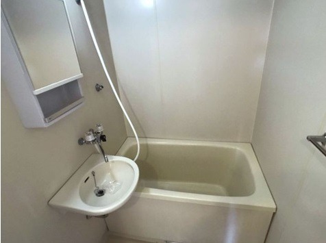 ��ʌ��������܎s������V�����R���ڂ̃}���V�����̃o�X