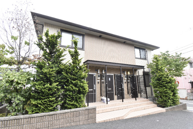 ��ʌ��������܎s����厚�w��̃A�p�[�g�̌����O��