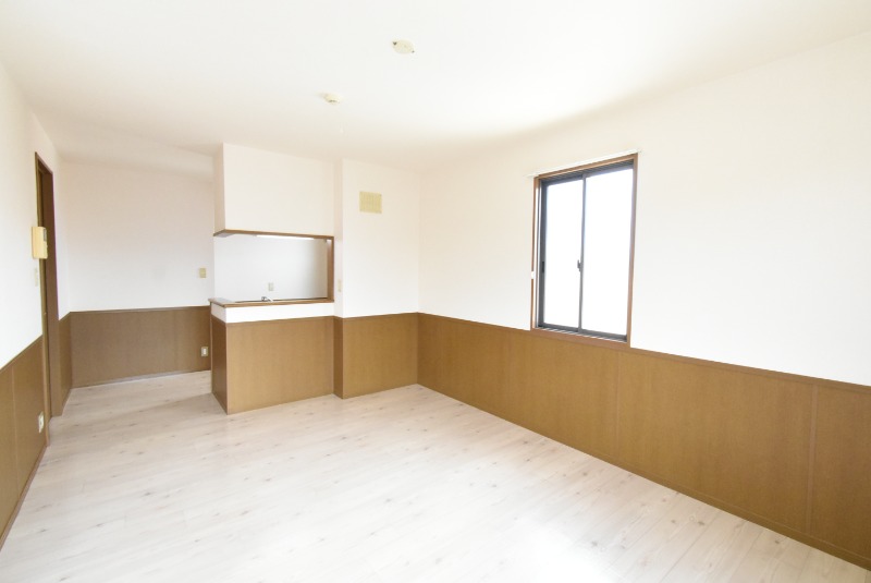 ��ʌ��������܎s��{��O���S���ڂ̃A�p�[�g�̋��ԁE���r���O