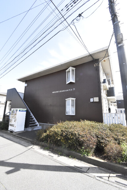 ��ʌ��������܎s����O���U����385-2�̃A�p�[�g�̌����O��