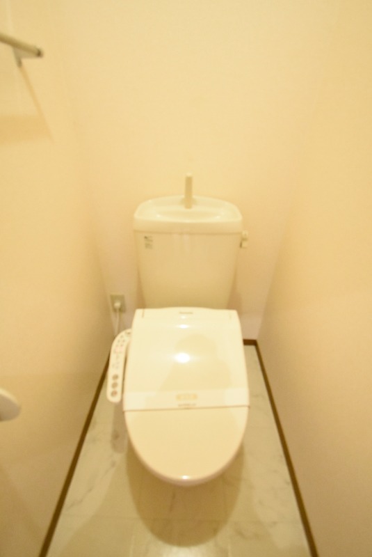 ��ʌ��������܎s��{��O���S���ڂ̃A�p�[�g�̃g�C��