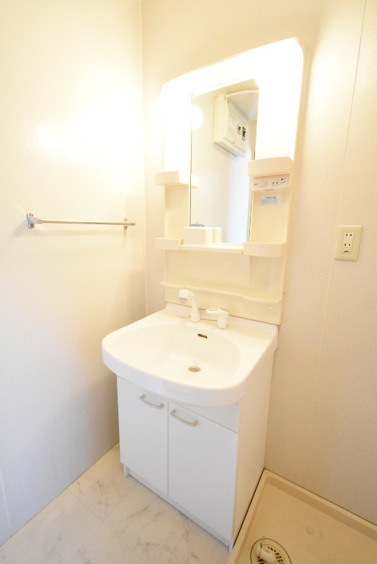 ��ʌ��������܎s��{��O���S���ڂ̃A�p�[�g�̐��ʏ�