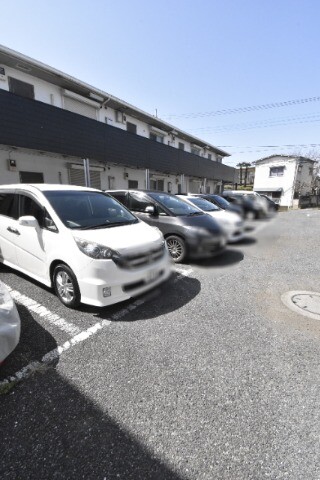 ��ʌ��������܎s����O���U���ڂ̃A�p�[�g�̒��ԏ�