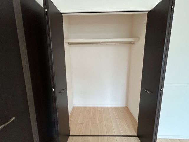 ��ʌ��������܎s�΋�厚���̃A�p�[�g�̎��[