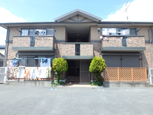 ��ʌ��������܎s��{��O���S����373-5�̃A�p�[�g�̌����O��