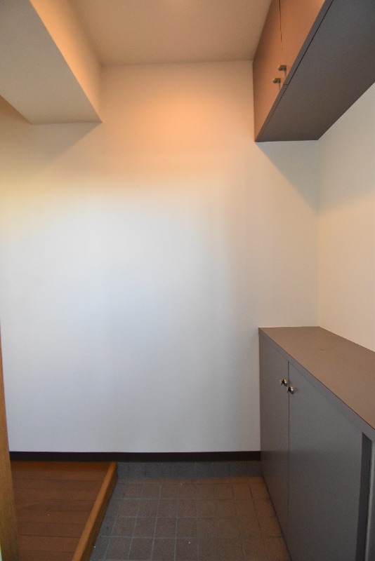 ��ʌ��������܎s��{�捂�@���Q���ڂ̃}���V�����̌���