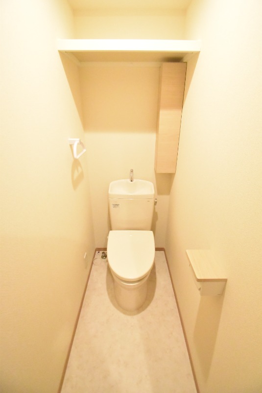 ��ʌ��������܎s�Y�a���؍�R���ڂ̃}���V�����̃g�C��