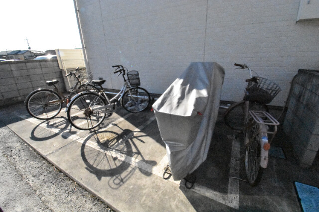 ��ʌ��������܎s��΋�{���P���ڂ̃^�E���n�E�X�̂��̑�