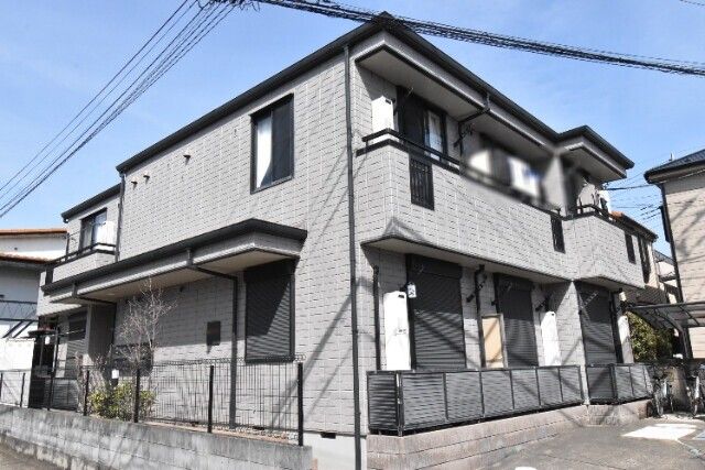 ��ʌ������s�X�쒬194-1�̃}���V�����̌����O��