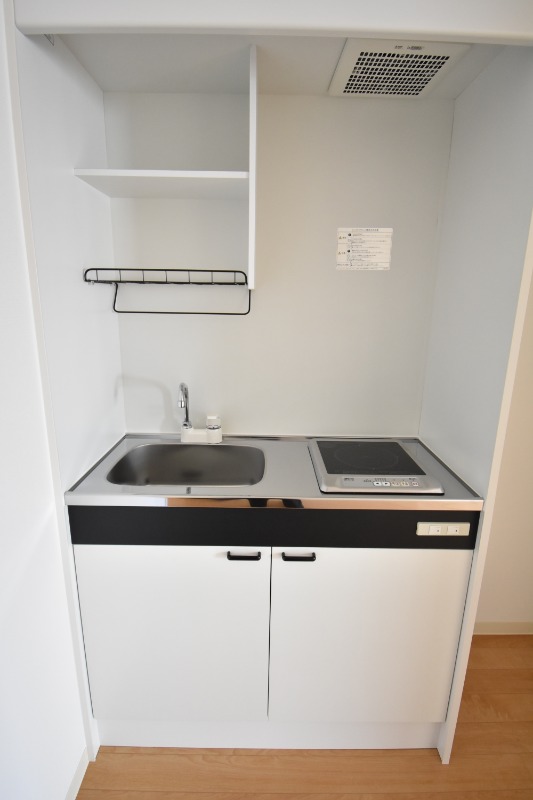 ��ʌ��������܎s��{��k�ܒ��P���ڂ̃}���V�����̃L�b�`��