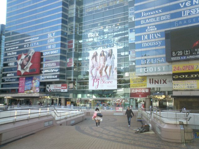 ��ʌ��������܎s��{����ؒ��S���ڂ̃A�p�[�g�̎���