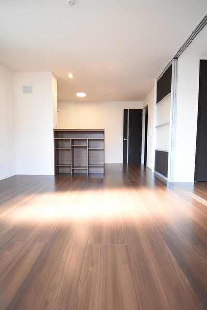 ��ʌ��������܎s���搼��{�S���ڂ̃A�p�[�g�̋��ԁE���r���O