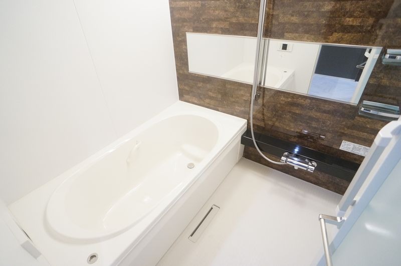 ��ʌ��������܎s������厚�쒆��̃}���V�����̃o�X