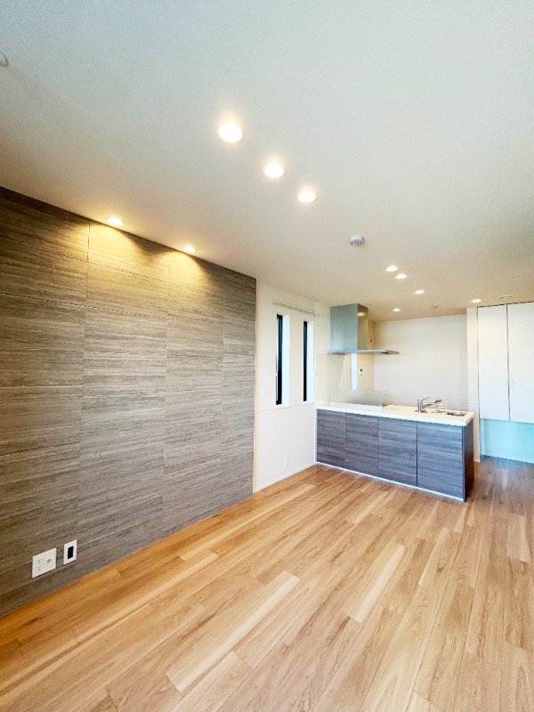 ��ʌ��������܎s���搼��{�P���ڂ̃}���V�����̋��ԁE���r���O