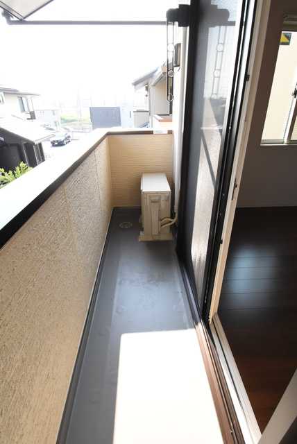 ��ʌ��������܎s���搼��{�S���ڂ̃A�p�[�g�̃o���R�j�[