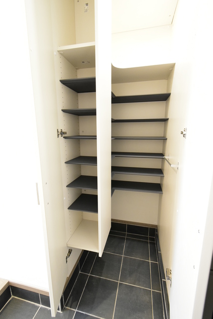 ��ʌ��������܎s������厚�쒆��̃}���V�����̂��̑��ݔ�