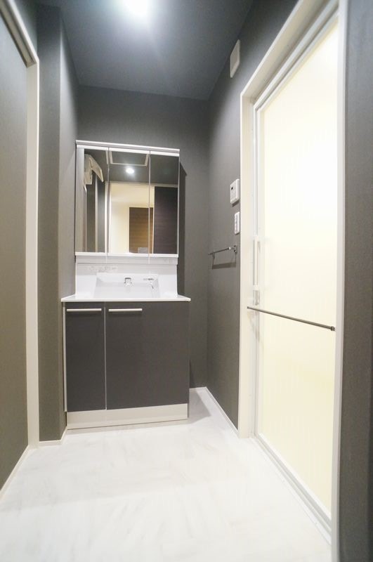 ��ʌ��������܎s������厚�쒆��̃}���V�����̐��ʏ�