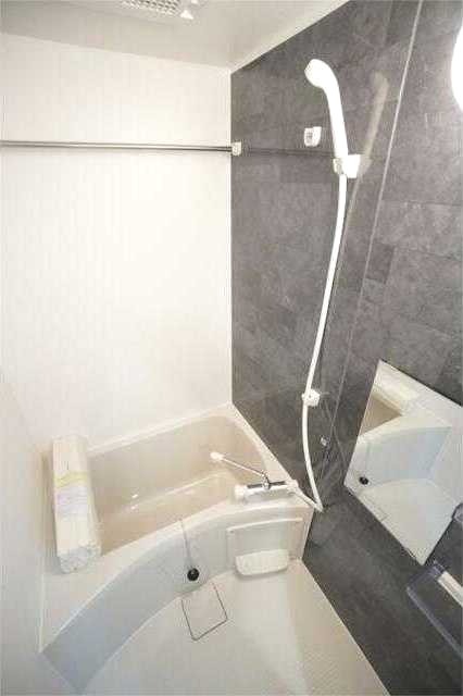 ��ʌ��������܎s�k����i���Q���ڂ̃A�p�[�g�̃o�X