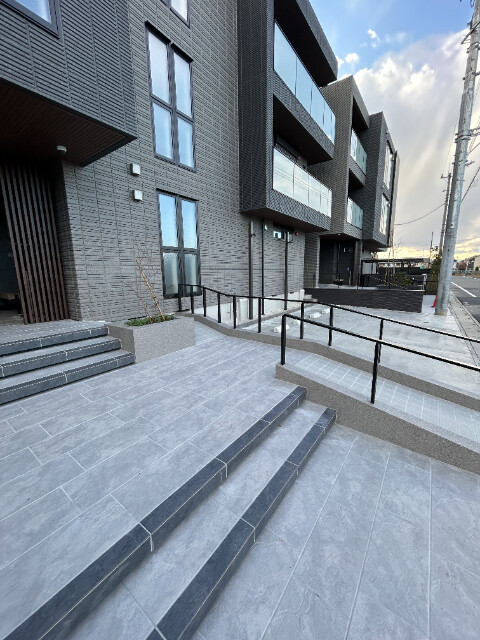 ��ʌ��������܎s���搼��{�P���ڂ̃}���V�����̃G���g�����X