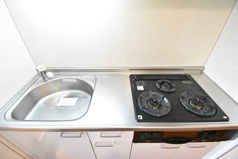 ��ʌ��������܎s��{��{���T���ڂ̃}���V�����̃L�b�`��