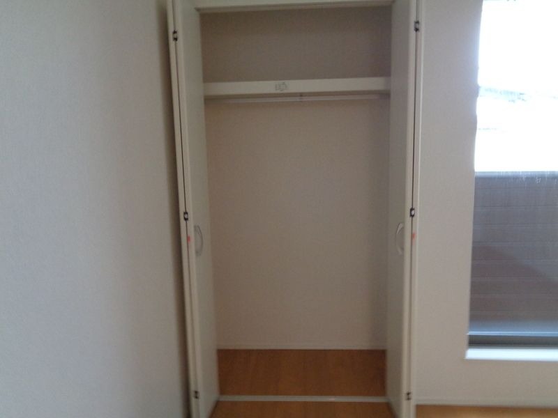 ��ʌ�����s�΋u�P���ڂ̃A�p�[�g�̎��[