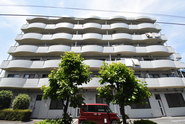 ��ʌ��������܎s��{��O���P���ڂ̃}���V�����̌����O��