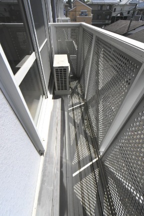 ��ʌ��������܎s��΋�{���P���ڂ̃A�p�[�g�̃o���R�j�[