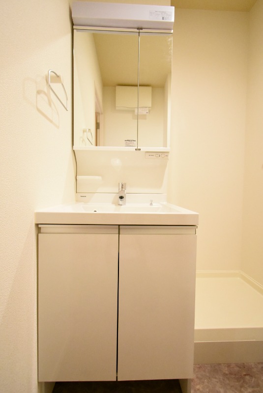 ��ʌ��������܎s��{��y�蒬�Q���ڂ̃}���V�����̐��ʏ�