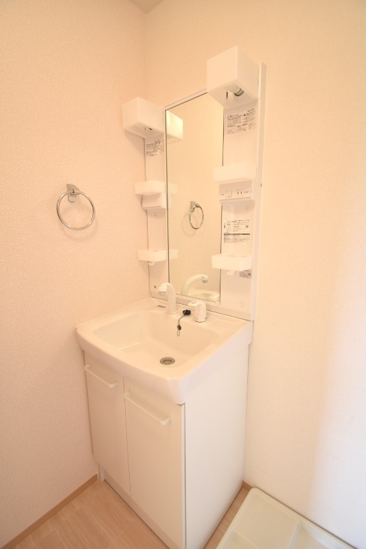 ��ʌ��������܎s������厚�䑠�̃A�p�[�g�̐��ʏ�