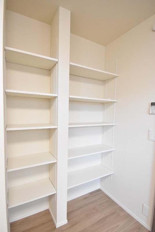 ��ʌ��z�J�s���]���Q���ڂ̃}���V�����̂��̑�