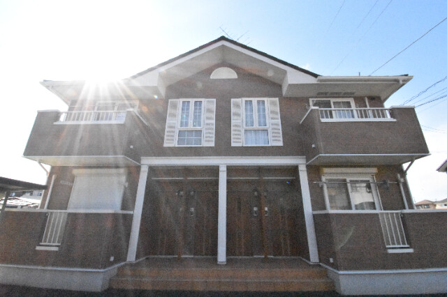 ��ʌ������s�V�����X����5-2�̃A�p�[�g�̌����O��