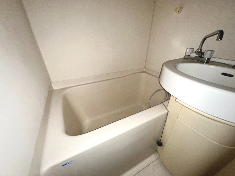 ��ʌ��������܎s�����擌��{�T���ڂ̃}���V�����̃o�X