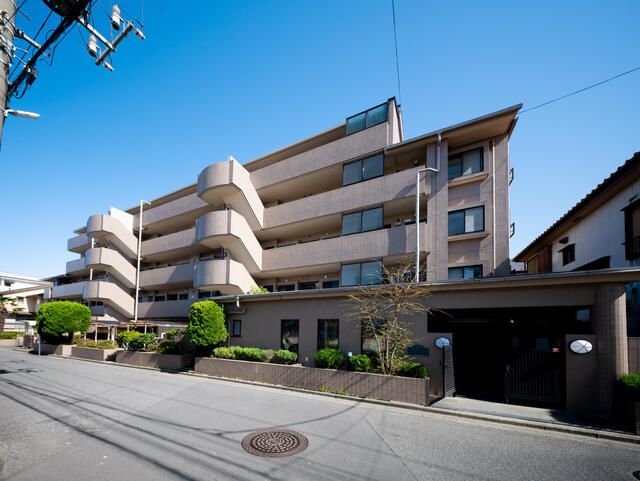 ��ʌ�����s����T���ڂ̃}���V�����̌����O��