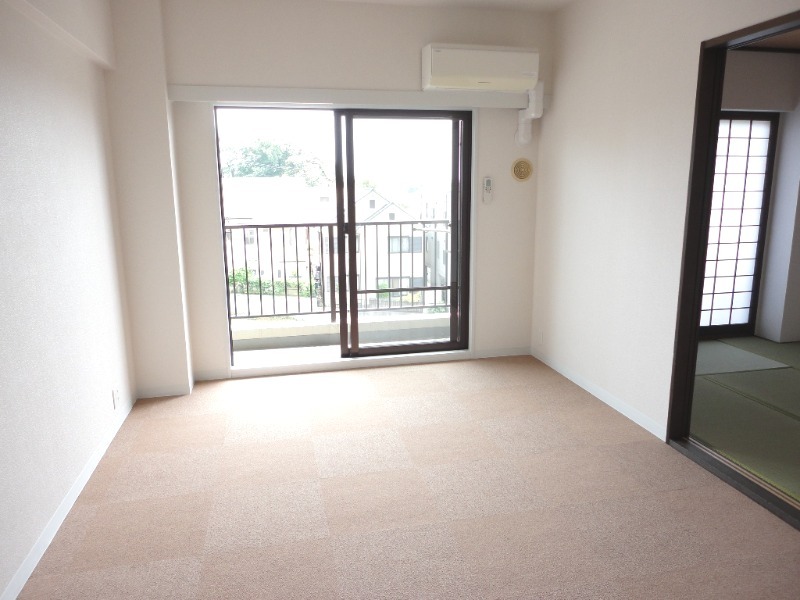 ��ʌ��������܎s�k����i���R���ڂ̃}���V�����̋����E���r���O